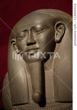 ancient Egyptian sarcophagus for a pharaoh 119066916