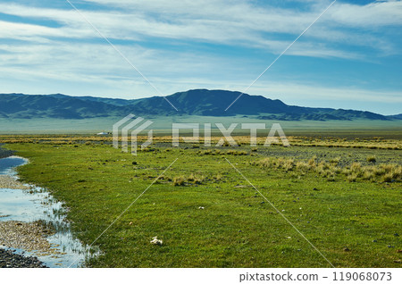 Uureg Nuur Lake 119068073