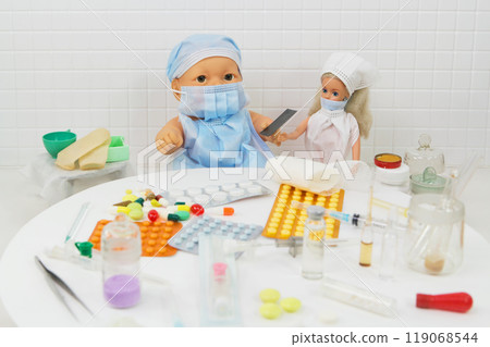 Toys doctor and nurse in the medicine scene 119068544
