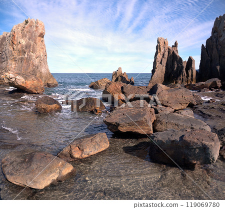 Hashigui Rocks amazing stone formations in Kushimoto Town in Kii Peninsula of Wakayama Prefecture in Japan Hashigui Rocks amazing stone formations in Kushimoto Town in Kii Peninsula of Wakayama Prefecture in Japan 119069780
