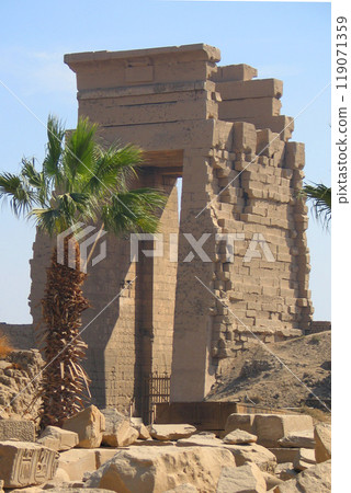 Temple complex in Egypt, stone ruins, desert landscape Temple complex in Egypt, stone ruins, desert landscape 119071359