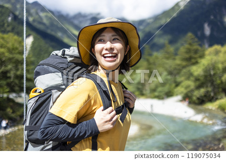 女人遠足 119075034