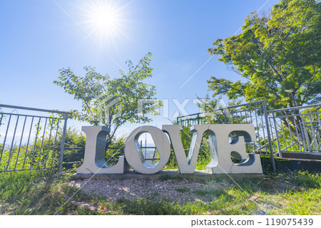Love Object at the Summit of Mt. Yawata, a Sanctuary for Lovers 119075439