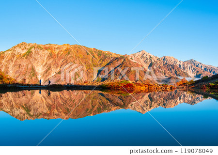 秋季攀登唐松岳（黎明的八方池、天狗之香、白馬三山） 119078049