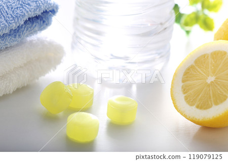 Image of a group of heat stroke prevention goods Image of a group of heat stroke prevention goods 119079125
