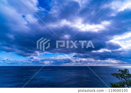 [Sea material] Scenery of Goishi coast [Iwate Prefecture] 119080195