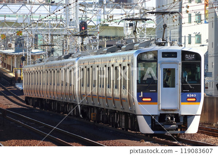 [NK] Nankai Koya Line 8300 series train (Local: Namba bound) 119083607