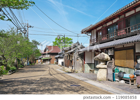[Nakasendo Road Samegai-juku] Samegai, Maibara City, Shiga Prefecture 119085858