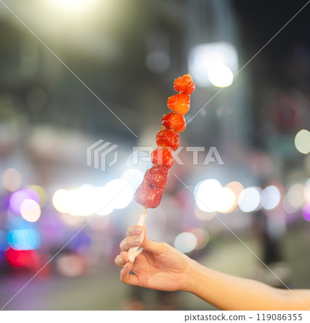 Tanghulu stawberry fruits candy on stick coating with sugar caramel glaze chinese menu 119086355
