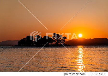 島根縣宍道湖的日落 島根縣宍道湖的日落 119087315