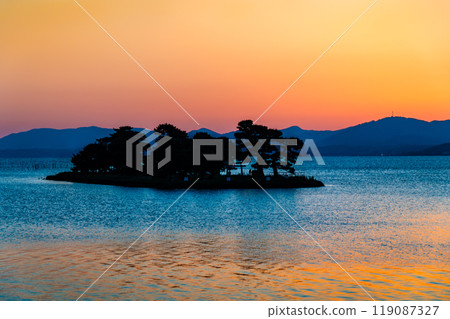 島根縣宍道湖的日落 島根縣宍道湖的日落 119087327