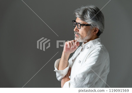 廚師廚師高級男性思考 119091569