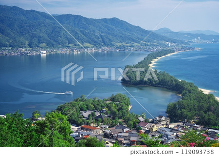 Amanohashidate in summer - View of the Hiryu dragon from Amanohashidate View Land Amanohashidate in summer - View of the Hiryu dragon from Amanohashidate View Land 119093738