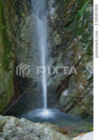 可以近距離觀賞的瀑布 119095909