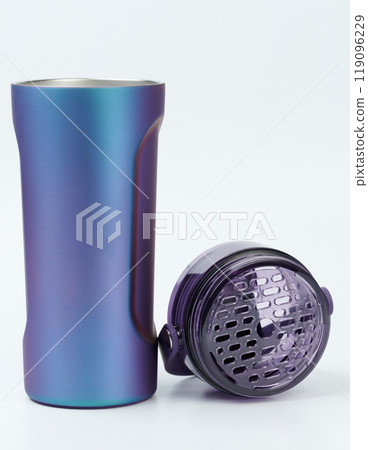Bottle shaker cup 119096229
