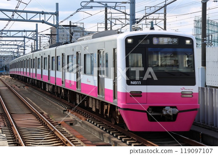 新京成電鐵N800型列車、N800型新塗裝車廂,千葉縣鐮谷市 新京成電鐵N800型列車、N800型新塗裝車廂,千葉縣鐮谷市 119097107