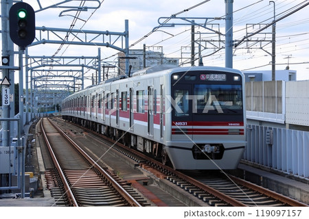 新京成電鐵N800型列車、N800型舊塗裝車廂，千葉縣鐮谷市 119097157