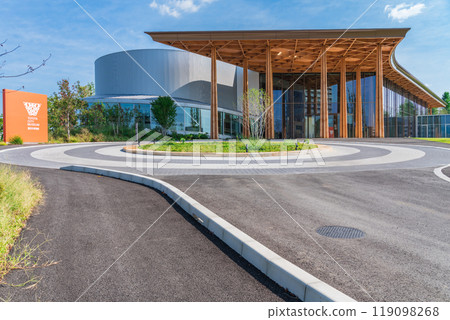 Toyota City Museum, located on a hill overlooking the Toyota cityscape (Toyota City, Aichi Prefecture) Toyota City Museum, located on a hill overlooking the Toyota cityscape (Toyota City, Aichi Prefecture) 119098268