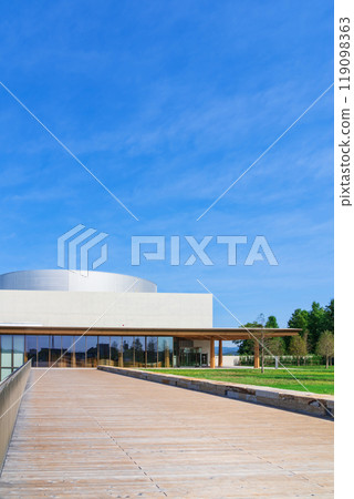 Toyota City Museum, located on a hill overlooking the Toyota cityscape (Toyota City, Aichi Prefecture) Toyota City Museum, located on a hill overlooking the Toyota cityscape (Toyota City, Aichi Prefecture) 119098363