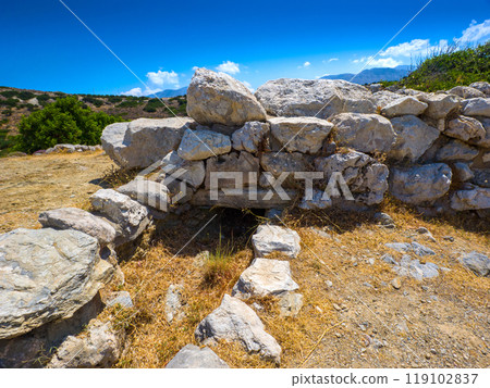 米諾斯文明遺址排水溝遺址（希臘、克里特島、古爾尼亞） 119102837