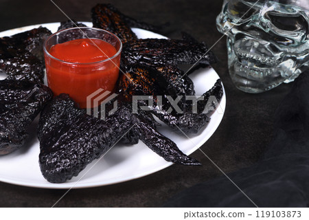 Bat wings (chicken wings) 119103873
