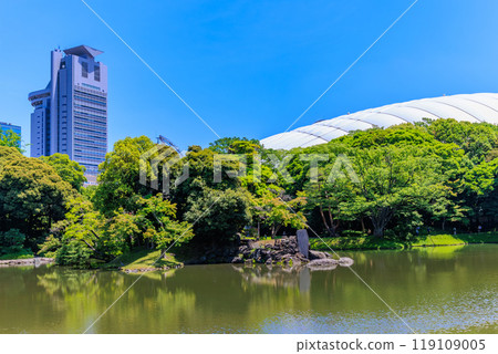 東京都文京區小石川後樂園(大泉水和蓬萊島) 東京都文京區小石川後樂園(大泉水和蓬萊島) 119109005