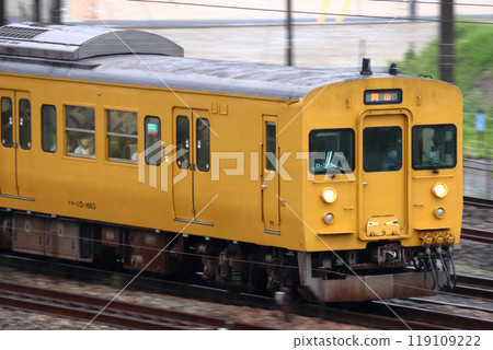 [JR-W] Sanyo Main Line 115 series 1600 series (Okayama⇔Mihara) 119109222