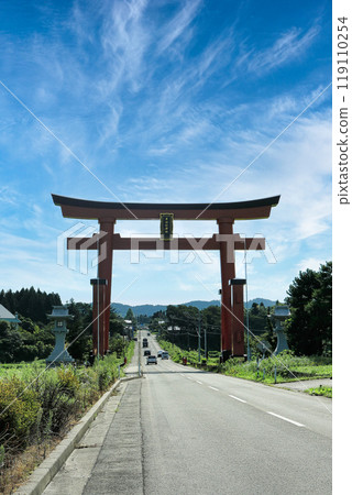 Tsuruoka City, Dewa Sanzan Shrine Large Torii 119110254