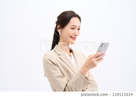 女商人看著 119111014