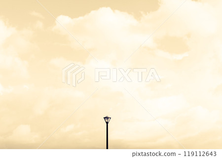 公園裡的戶外燈光、天空和雲彩 119112643