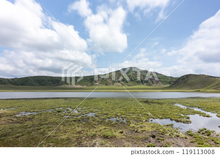 熊本縣阿蘇九重國立公園草千里濱和烏帽山 119113008