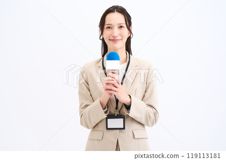 Interviewer, reporter, presenter, announcer, interview, entertainment 119113181