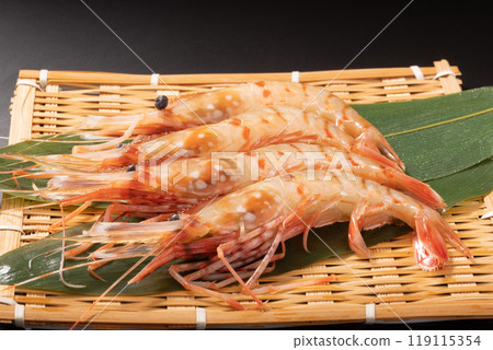 [Akita Prefecture] Button shrimp for sashimi 119115354