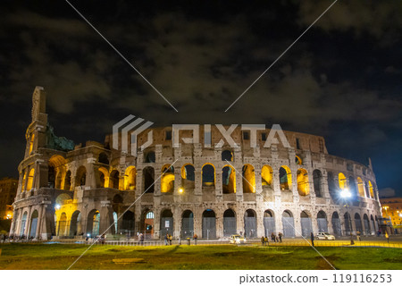 Southern Europe, Italy, Lazio, World Heritage Site, Colosseum ruins in the historic center of Rome Southern Europe, Italy, Lazio, World Heritage Site, Colosseum ruins in the historic center of Rome 119116253
