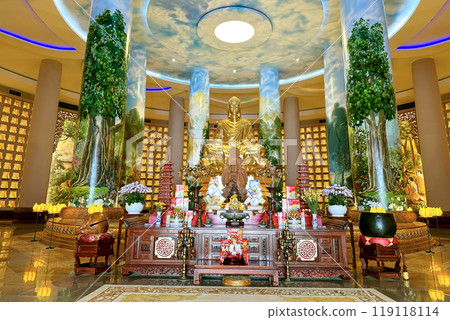 ecoration With Buddha Statues On Altar At Linh Phong Pagoda In Binh Dinh Province, Vietnam. ecoration With Buddha Statues On Altar At Linh Phong Pagoda In Binh Dinh Province, Vietnam. 119118114