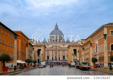 Vatican City, the world's smallest state in Rome, Italy. View from the street in front of St. Peter's Basilica, a World Heritage Site 119118287