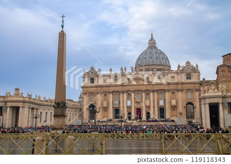 Vatican City, the world's smallest state in Rome, Italy. World Heritage sites St. Peter's Basilica and St. Peter's Square Vatican City, the world's smallest state in Rome, Italy. World Heritage sites St. Peter's Basilica and St. Peter's Square 119118343