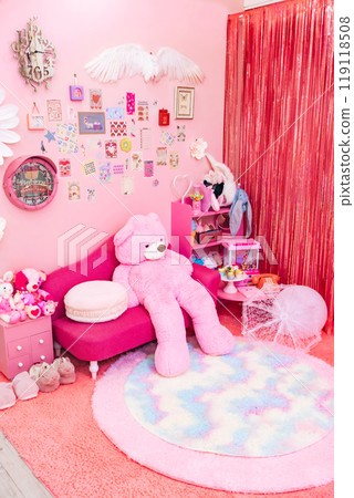 Cute pink interior 119118508