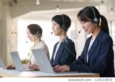 Female Operator Female Operator 119118653