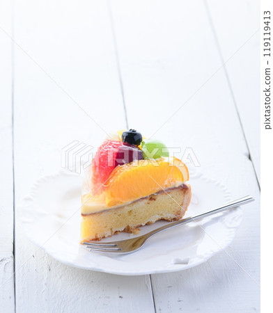 Fruit tart (shortcake) 119119413
