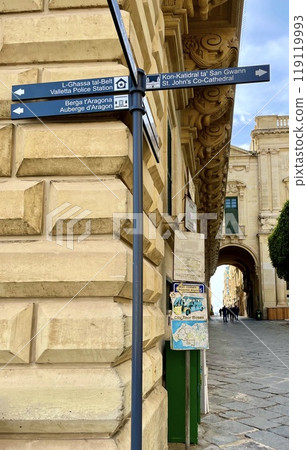 Republic of Malta Valletta Valletta sign alley 119119993