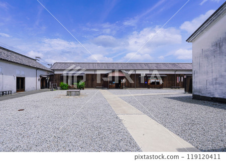 引田的舊街景三州井筒家（香川縣東香川市） 119120411