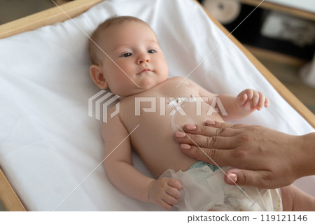 mother, baby, child 119121146