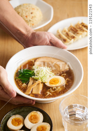 Old-fashioned soy sauce ramen Old-fashioned soy sauce ramen 119121543