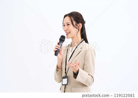 Interviewer, reporter, presenter, announcer, interview, entertainment 119122081