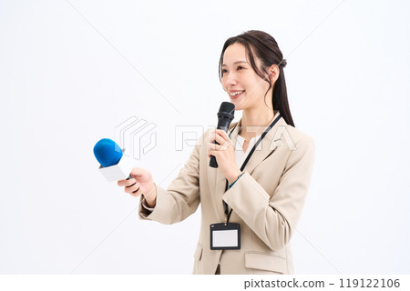Interviewer, reporter, presenter, announcer, interview, entertainment 119122106