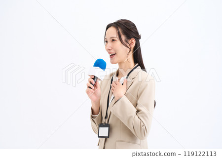 Interviewer, reporter, presenter, announcer, interview, entertainment Interviewer, reporter, presenter, announcer, interview, entertainment 119122113