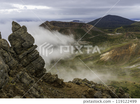 Mt. Azuma-Kofuji with autumn leaves seen from Mt. Rakuda 119122499