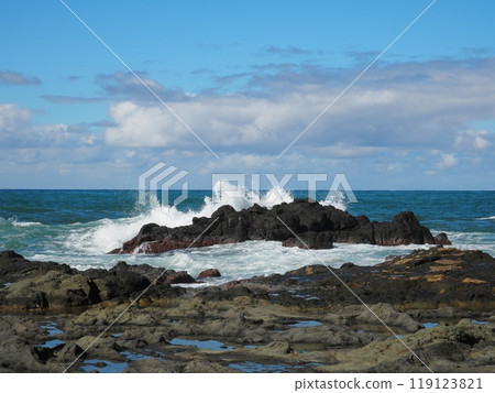 洶湧的大海 洶湧的大海 119123821