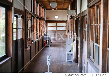 Former Tayama Elementary School 119124344